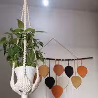 آویز گلدان مکرومه زرین بافت مدل گل نیلوفر مناسب برای انواع گلدان 