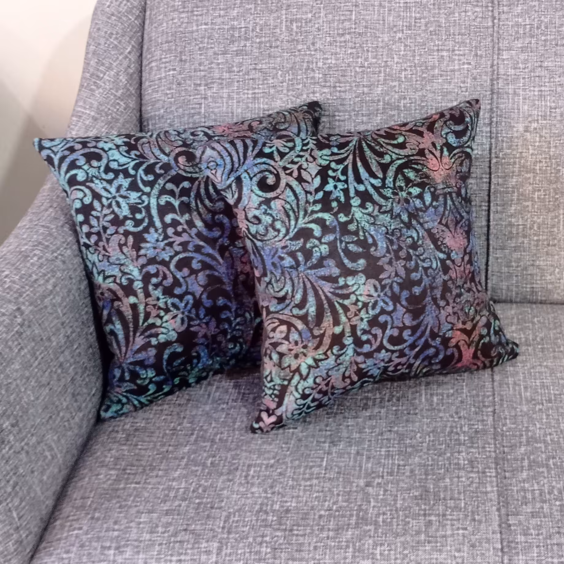 یک عدد کاور کوسن مخمل یک رو 40 در 40 زیپ دوزی شده