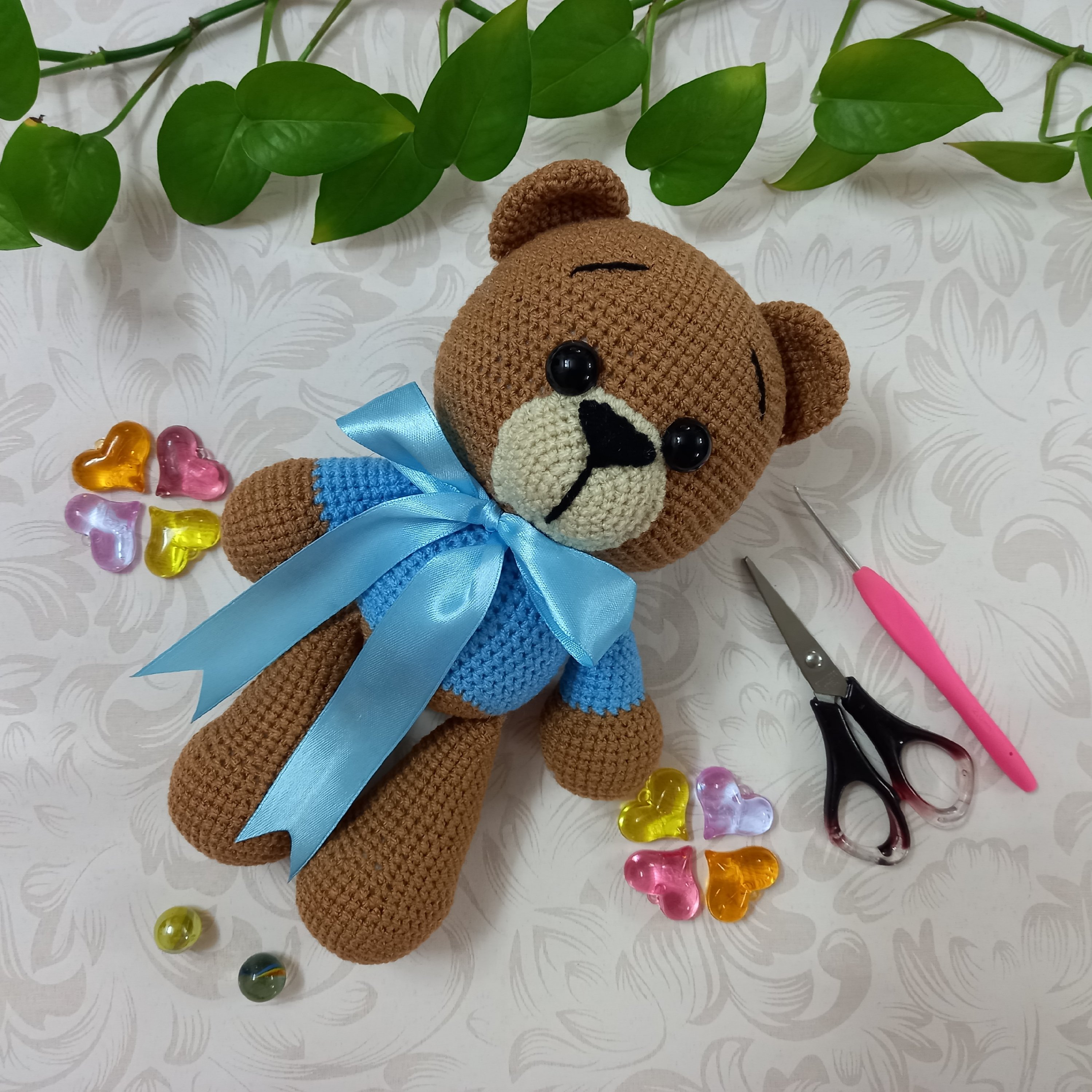 عروسک خرس قهوه ای