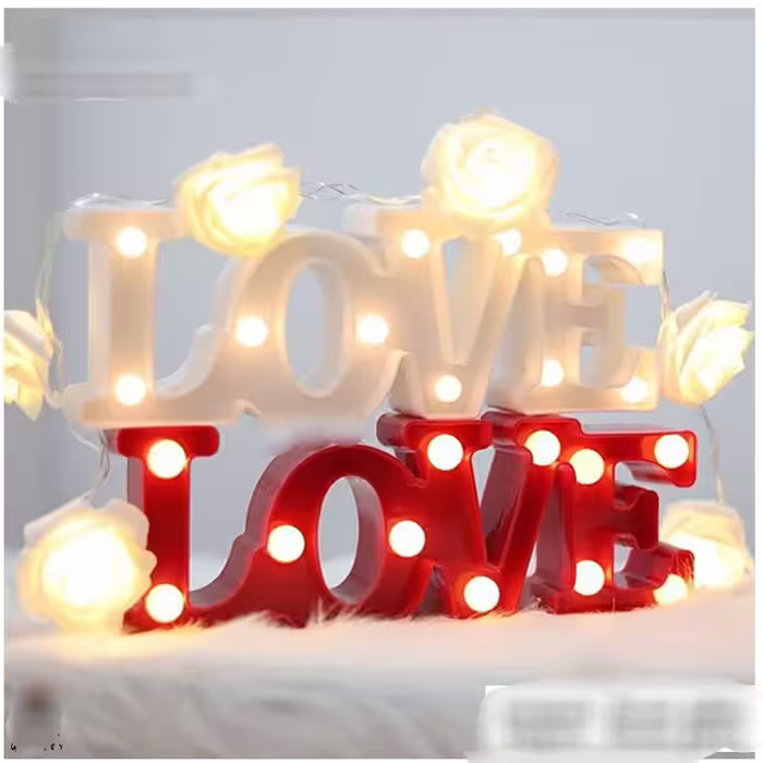 چراغ رومیزی مدل Love