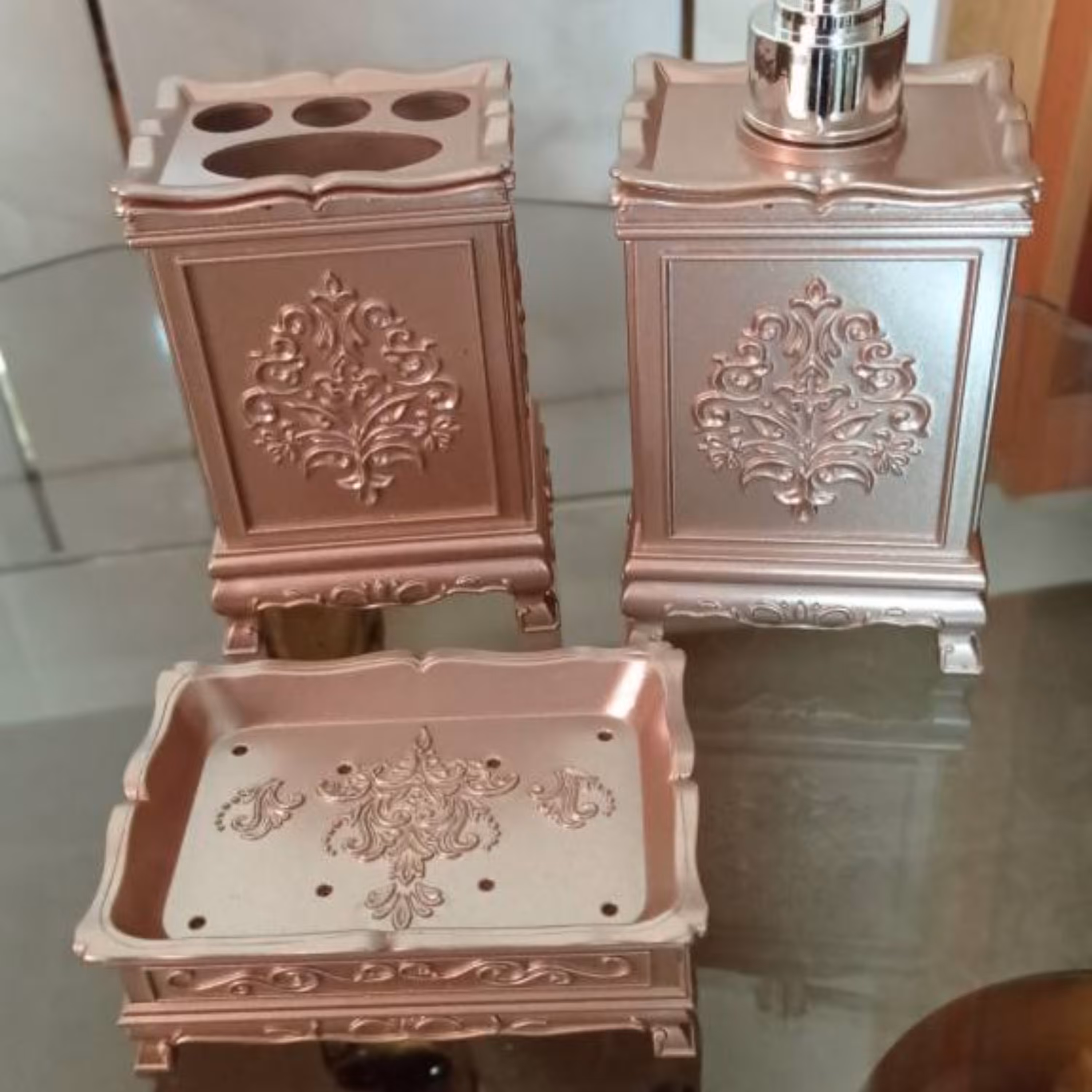 ست سرویس بهداشتی 3تکه آنتیک(رنگ صورتی)