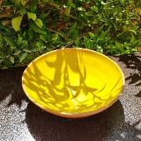 کاسه سفالی زرد رنگ