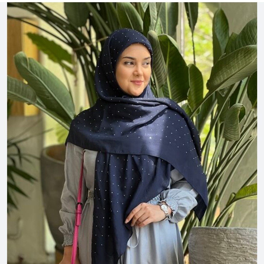 روسری نگین دار