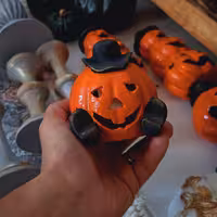 جاشمعی کدو جدید مجسمه کدو پاییزی دکور عکاسی ست کدو پاییزی جاشمعی کدو رزینی  مجسمه کدو  جدید اسانس سوز کدو یلدایی