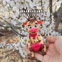 گاو این هم گاو بامزه نمادسال 1400
زینت بخش سفره های هفتسین جنس با خمیر چینی