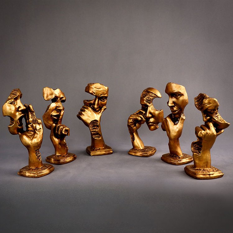 مجسمه رخ  کر و لال و کور 6 تایی طلایی رنگ پلی استری