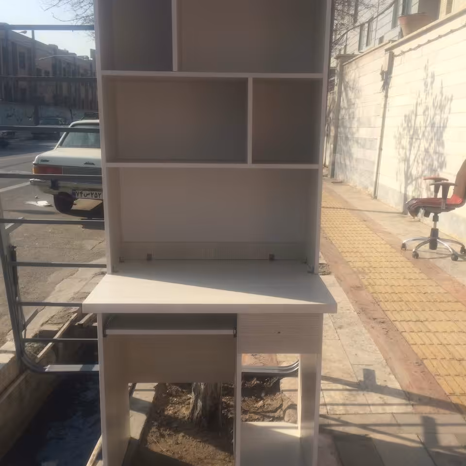 میز تحریر کتابخانه دار 