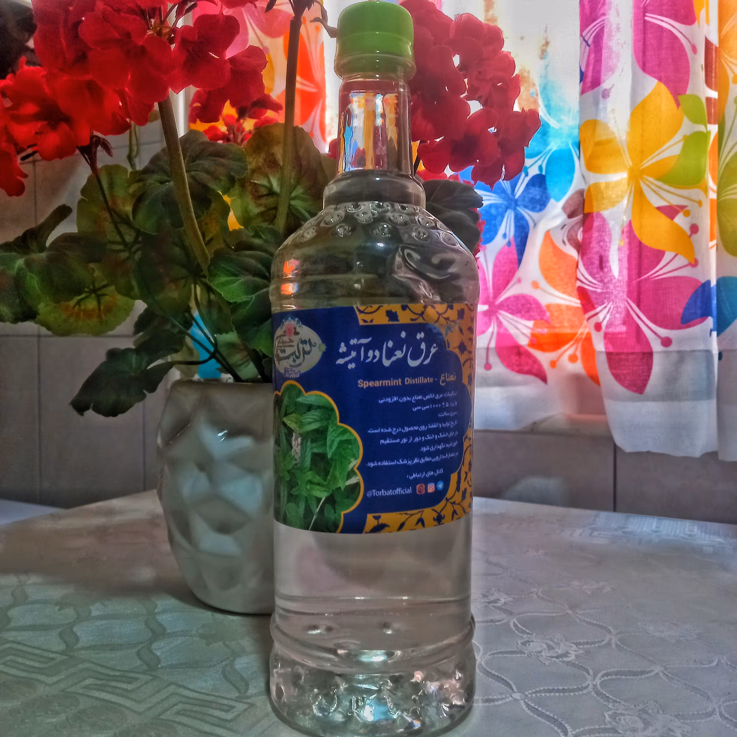 عرق نعنای دو آتیشه یک لیتری تربت بدون افزودنی و نگه دارنده ارسال رایگان