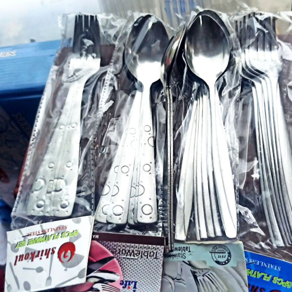 قاشق و چنگال ضخیم وزن هر6عدد235گرم دستی 50 قاشق چنگال باهم 100 ارسال بالای پنج دست مایز توپی 