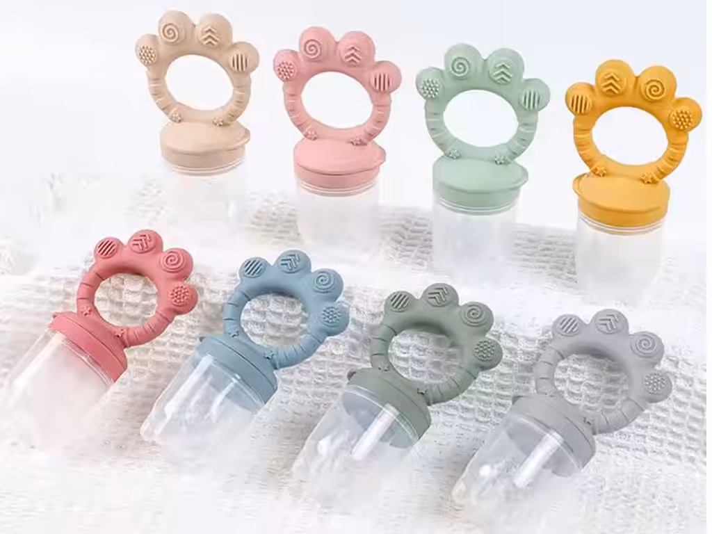 توری میوه خوری سیلیکونی طرح دار دارای دسته و قاب