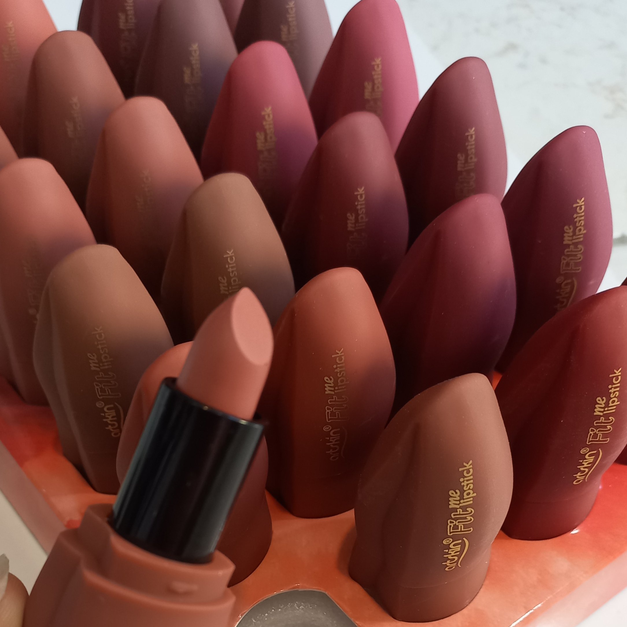 💄رژ جامد آرتسکین Artskin💄