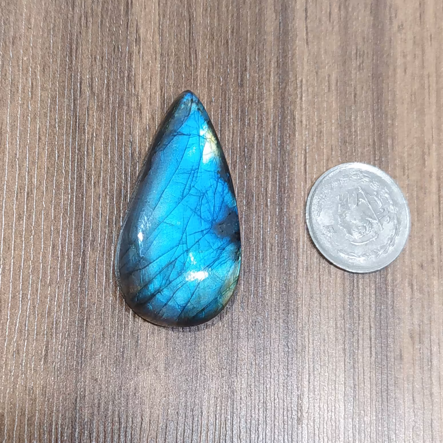 نگین لابرادوریت آبی فول رفلکس کمیاب و دیدنی