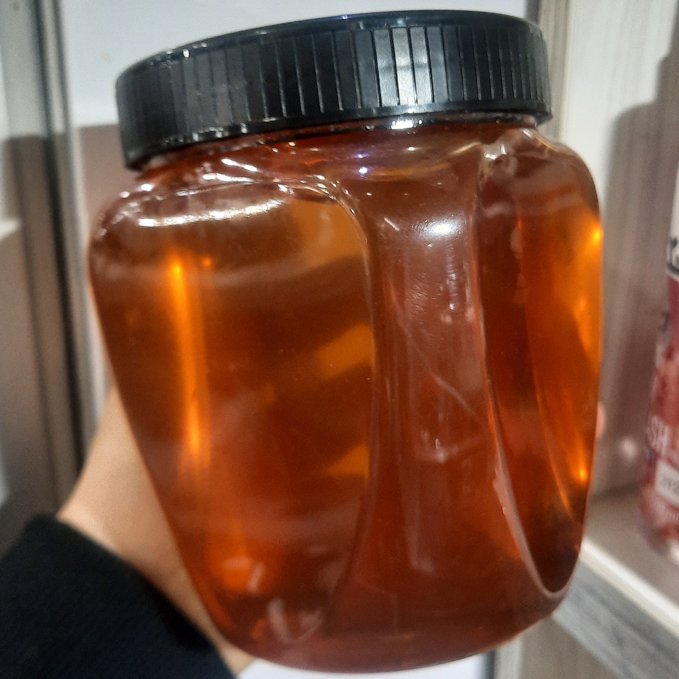 عسل طبیعی 1 کیلویی تضمینی اصل درجه یک دارای سیب سلامت