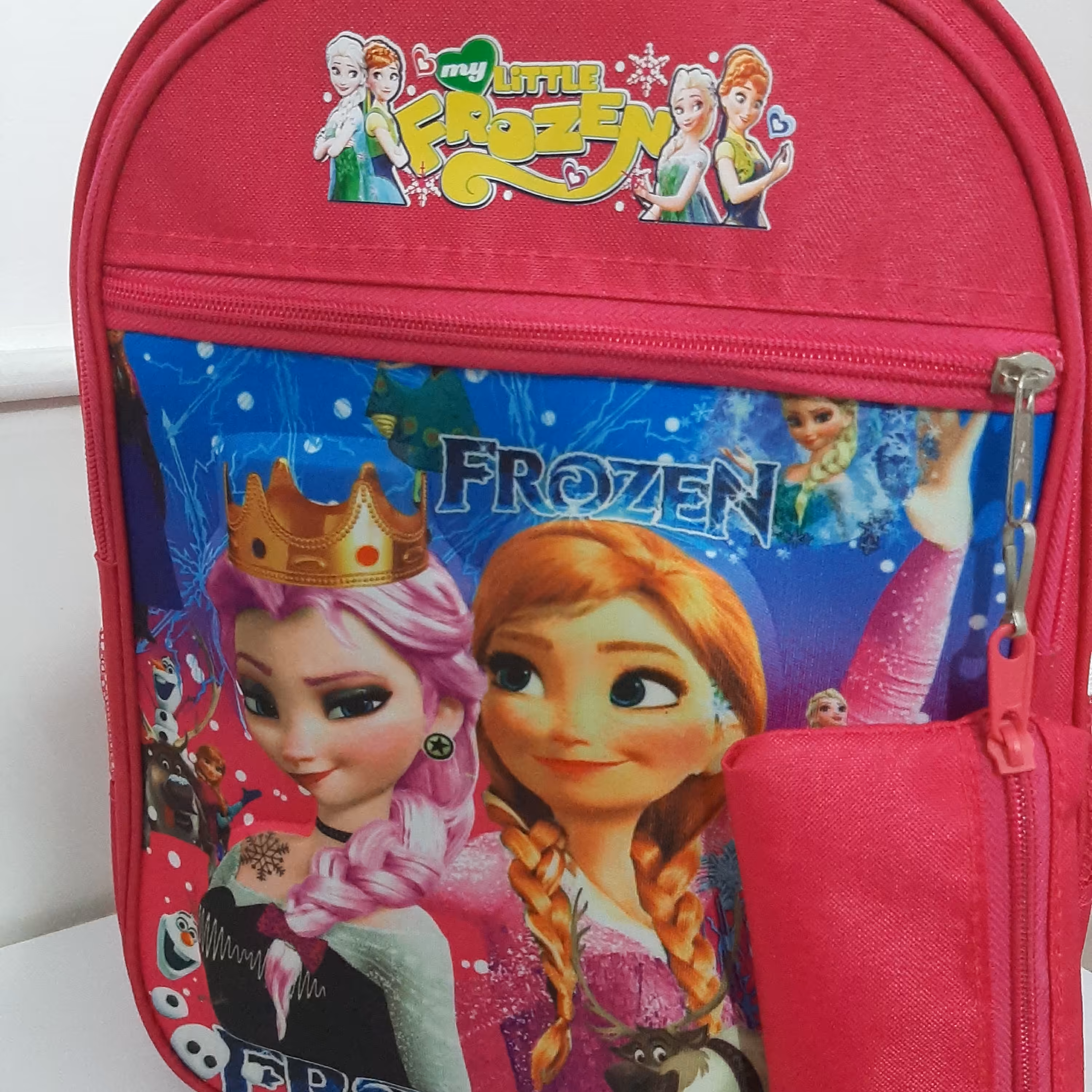 کیف مدرسه  دخترانه کد18 در طرح سگ نگهبان مناسب برای کلاس اول و دوم و پیش دبستانی