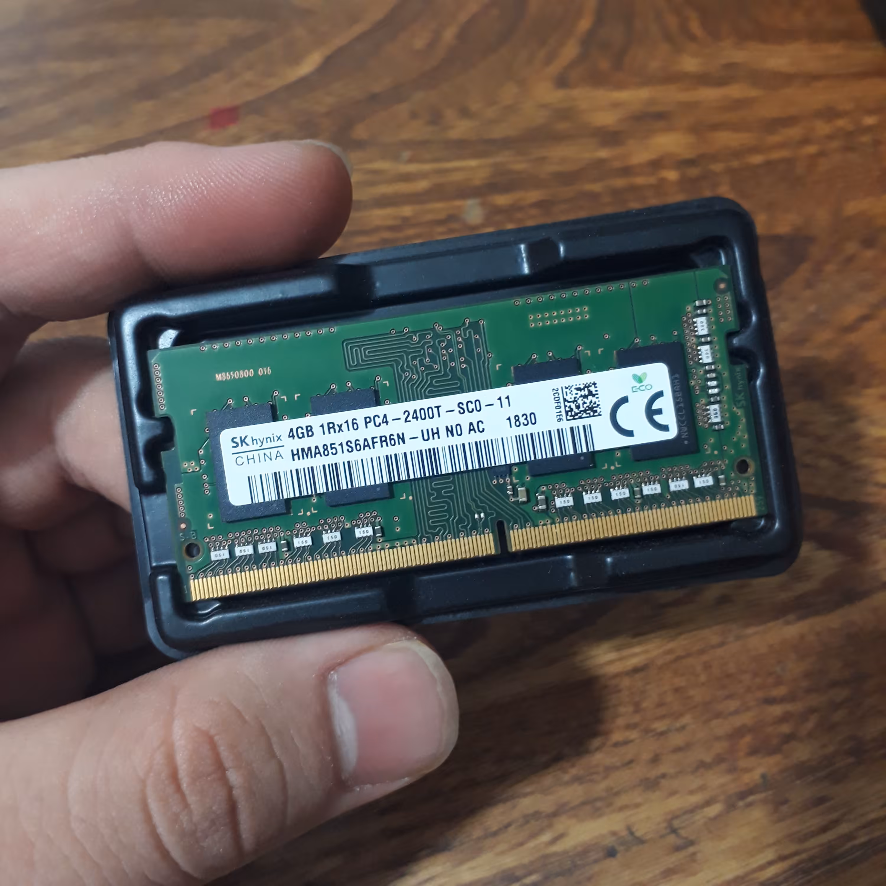 رم 4 گیگ لپ تاپ - نوع DDR4 فرکانس 2400Ghz