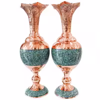 سنبلدان فیروزه کوبی یا گلدان 44 سانتی مس و فیروزه کوبی نیشابور قلم زنی شده و لب شبکه ای صنایع دستی سایروس 