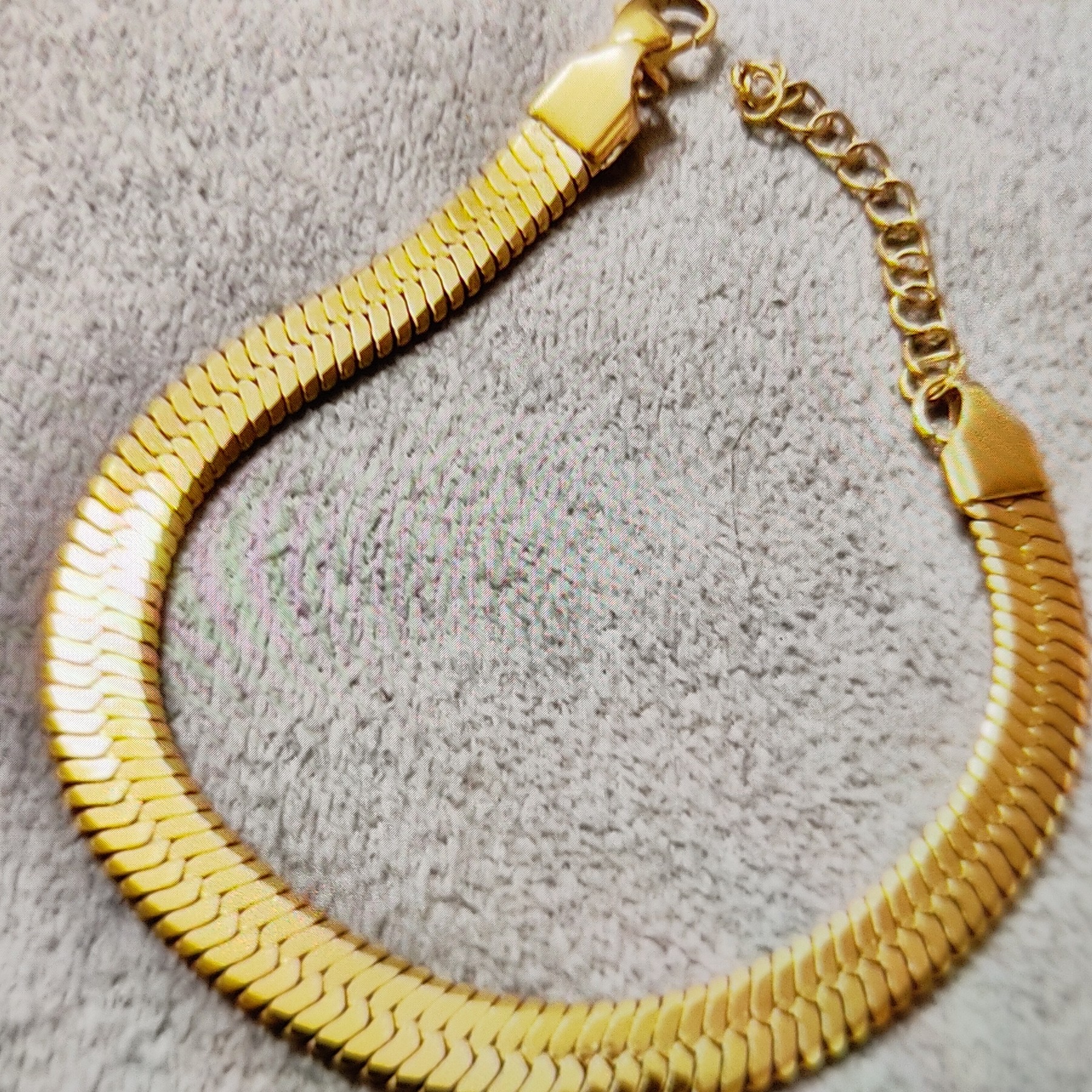 دستبند پهن ماری استیل با آبکاری عالی به عرض 1 سانت و طول 18 سانت با سه سانت زنجیر سایز اضافه 