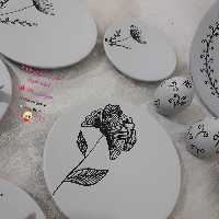 تخفیف ویژه ست هفت سین با یه قیمت استثنایی جنس سفال وقابل شستشوشت شامل یک جااینه 6تاسین 15س 2تا جاشمعی 10س بقیع هم هنه هس