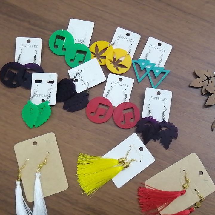 گوشواره فانتزی بسیار سبک و شیک با ضمانت رنگ 