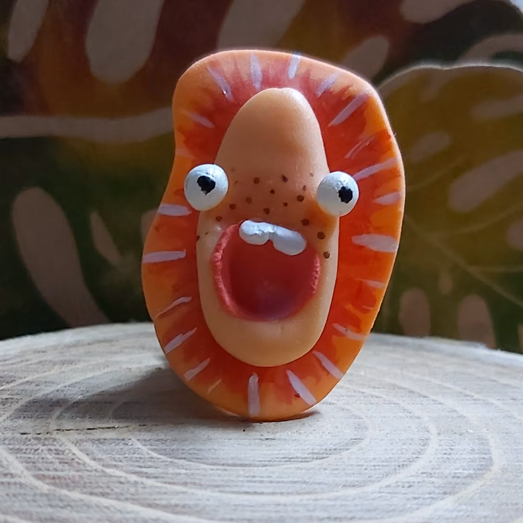 عروسک خمیری شیر