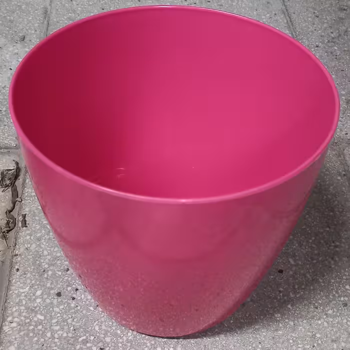 گلدان پلاستیکی بزرگ