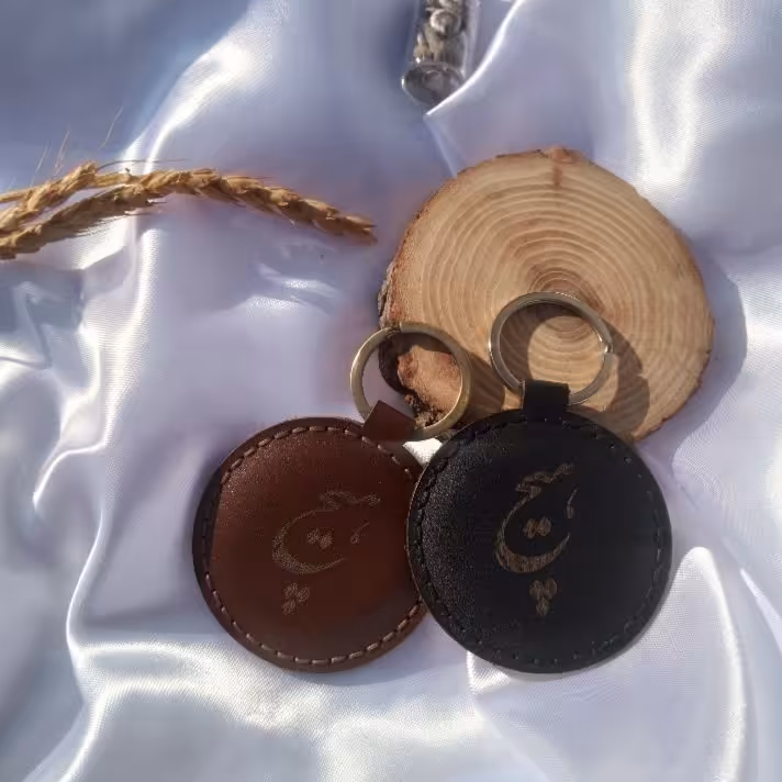 جاسوییچی جاکلیدی چرم طبیعی  با کیفیت و عالی