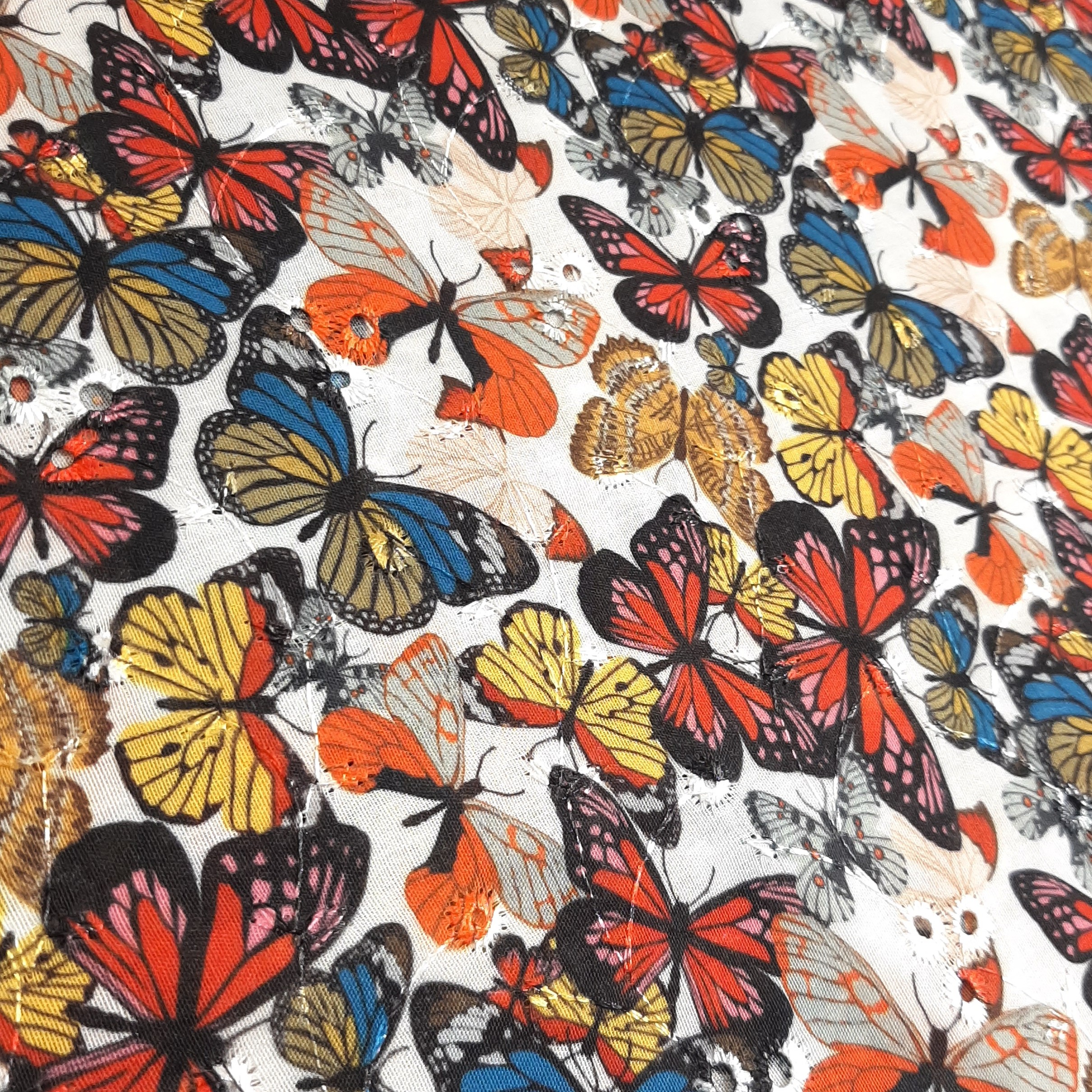 پارچه خامه دوزی طرح دار  مدل 5 (یک متری)