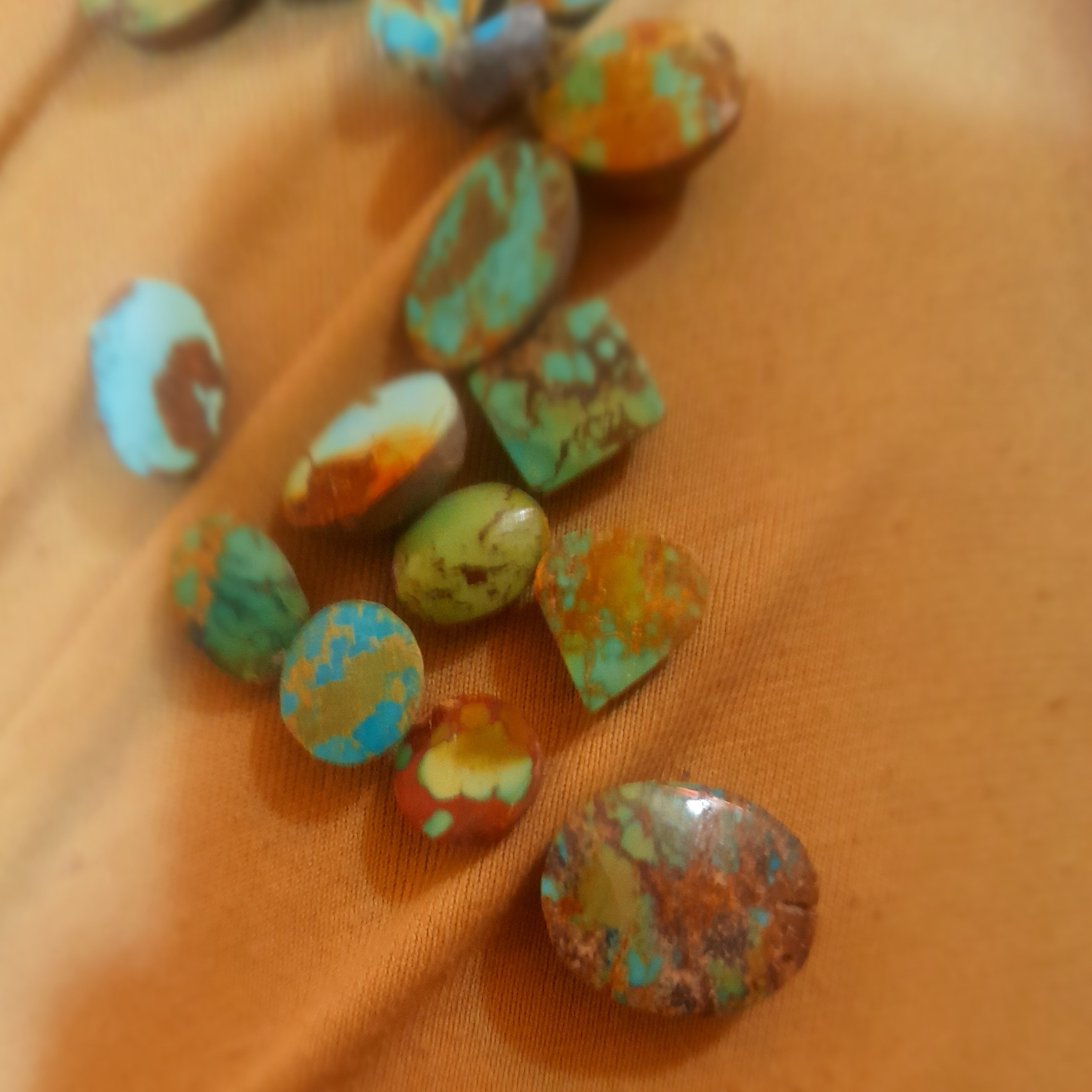  فیروزه اصل معدنی شهر نیشابور   با تخفیف ویژه 