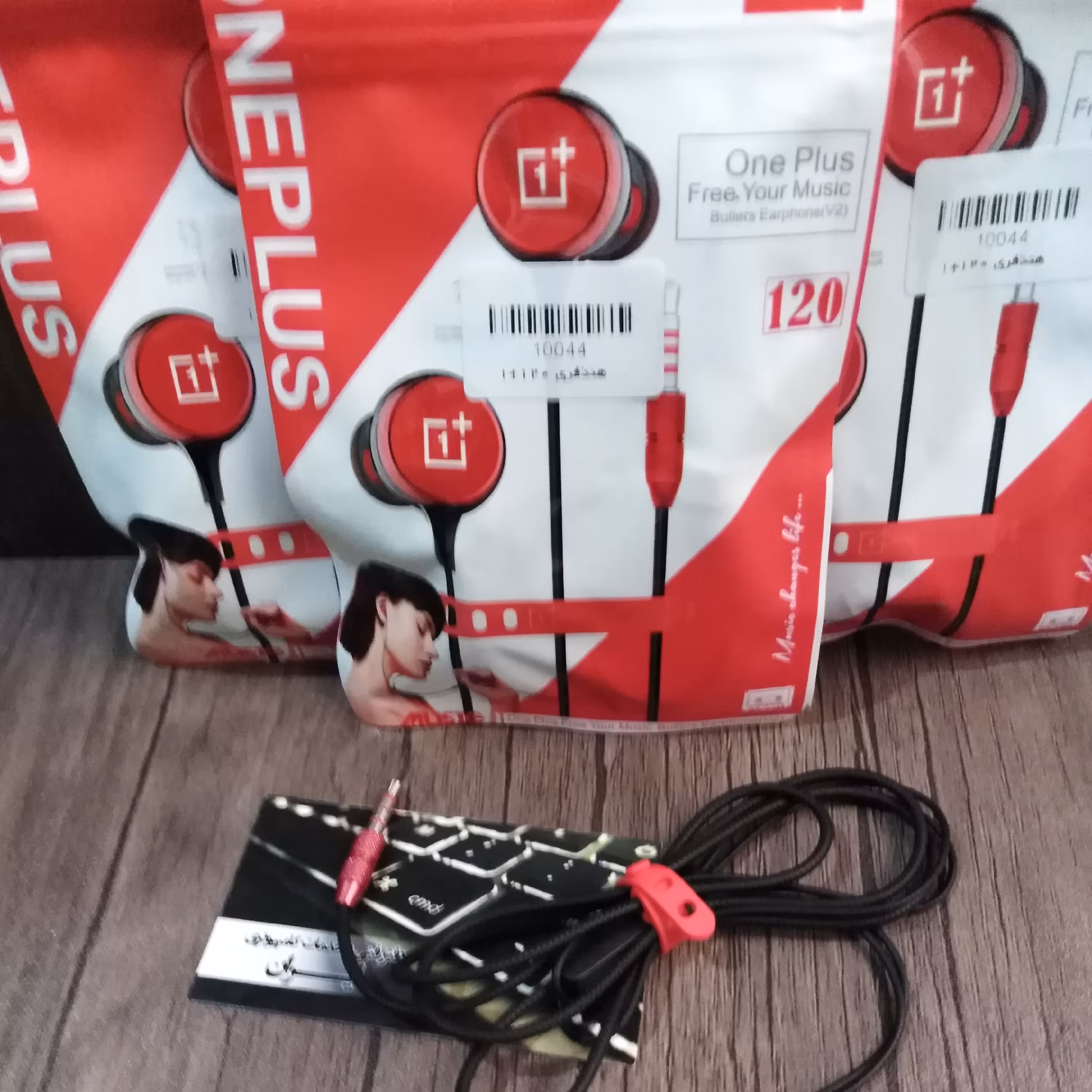 هنذفری سیمی One Plus رنگبندی مشکی 