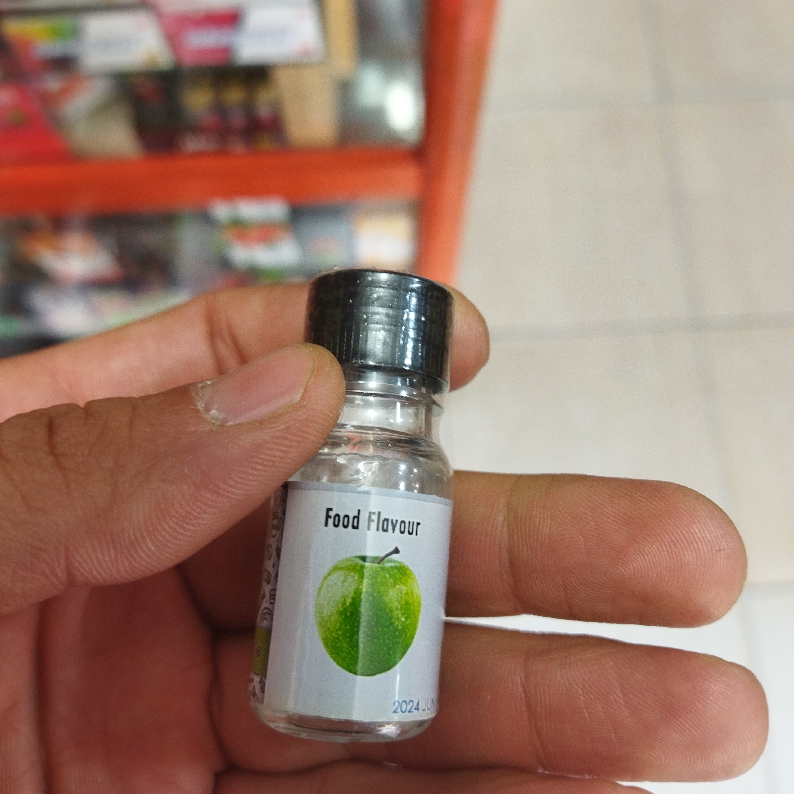 انواع اسانس خارجی خوراکی
فله و
10 گرمی خارجی 