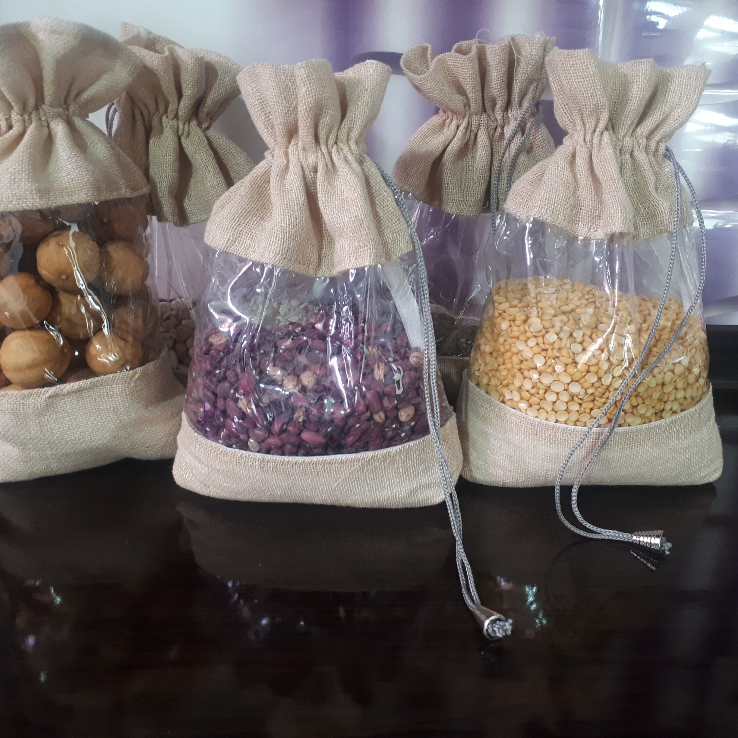 کیسه حبوبات و خشکبار