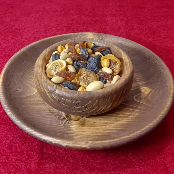پیش دستی و کاسه