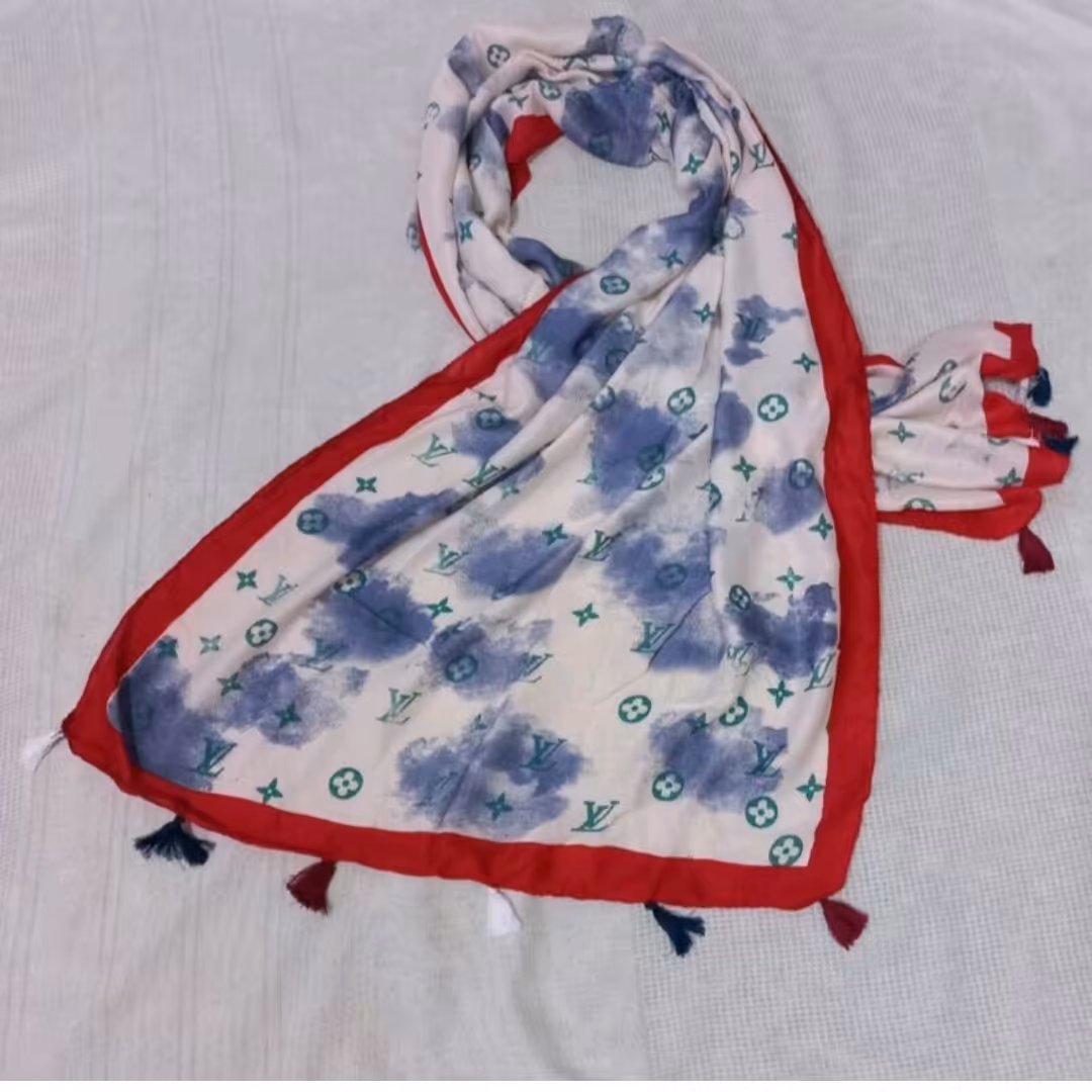 شال نخی طرح LV منگوله دار بسیار نرم و لطیف و خنک و تابستانی