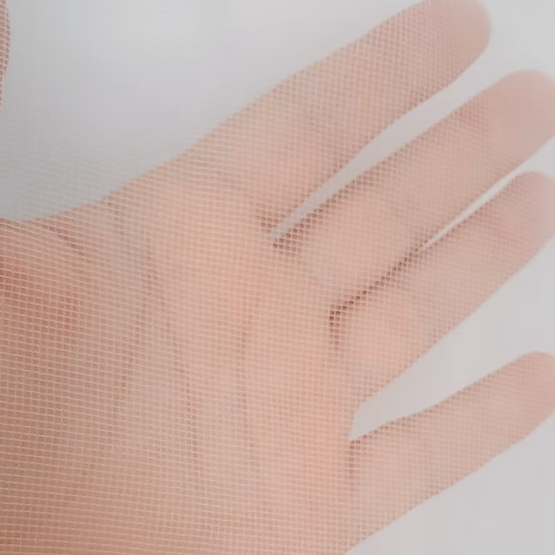 توری پشه در عرض 3 متر  در رنگ سفید با منافذ بسیار ریز و با کیفت بسیار بالا