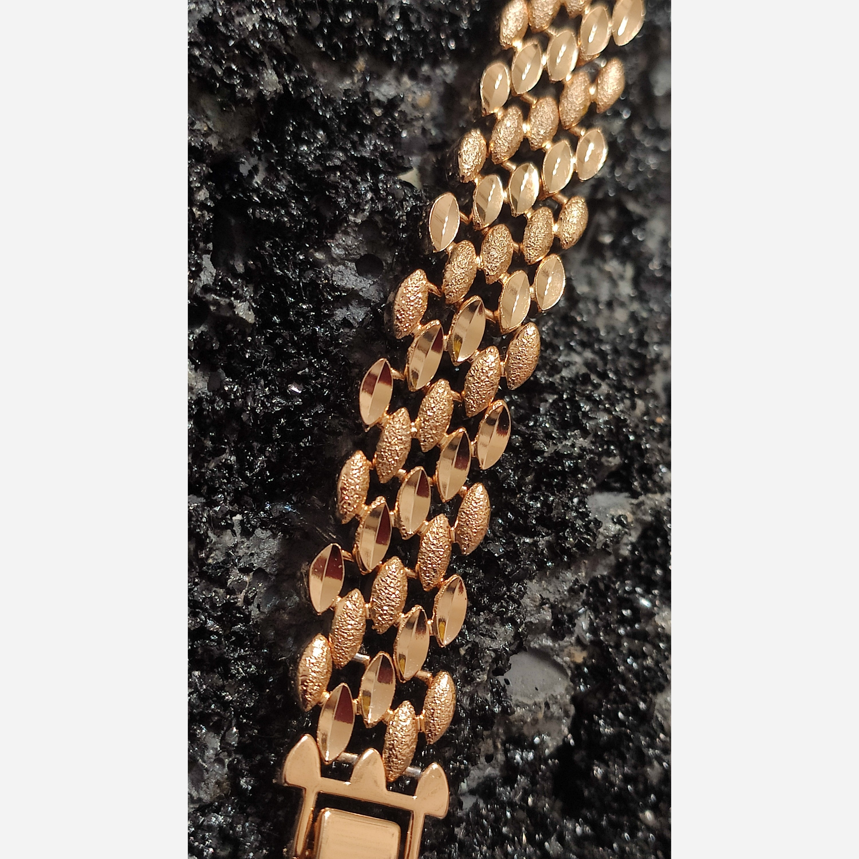 دستبند رولکس خانه فروشگاه سان اکسسوری بسیار شیک و زیبا قیمت 530000 تومان