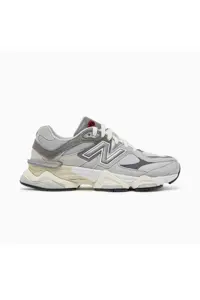 اسنیکر چند رنگ زنانه كفش كتانى ورزشى مدل rain cloud 9060 New Balance