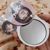 آینه جیبی طرح چوبی