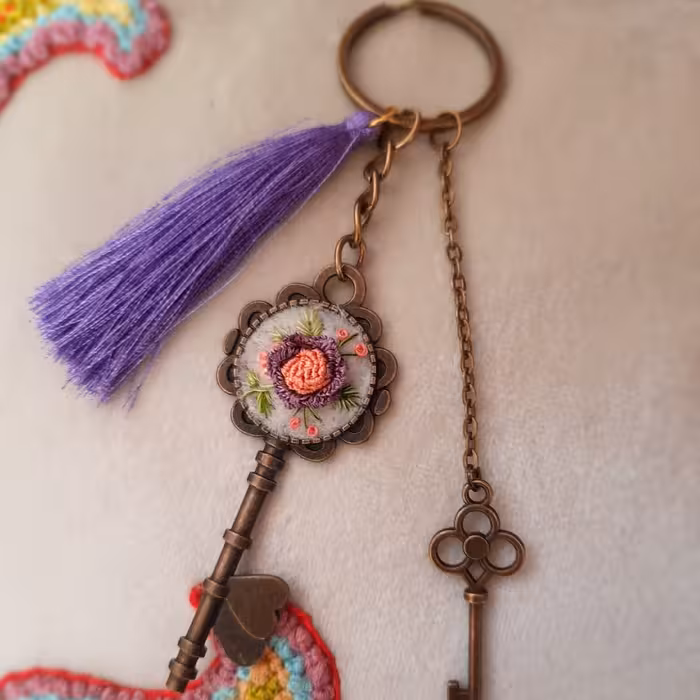 جاکلیدی گلدوزی