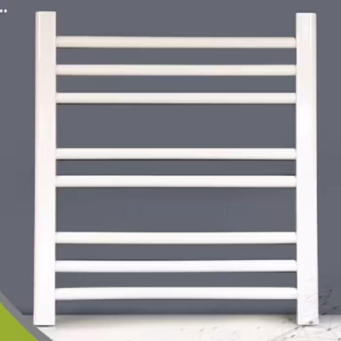 حوله خشک کن سفید دکومکور مدل داغدار