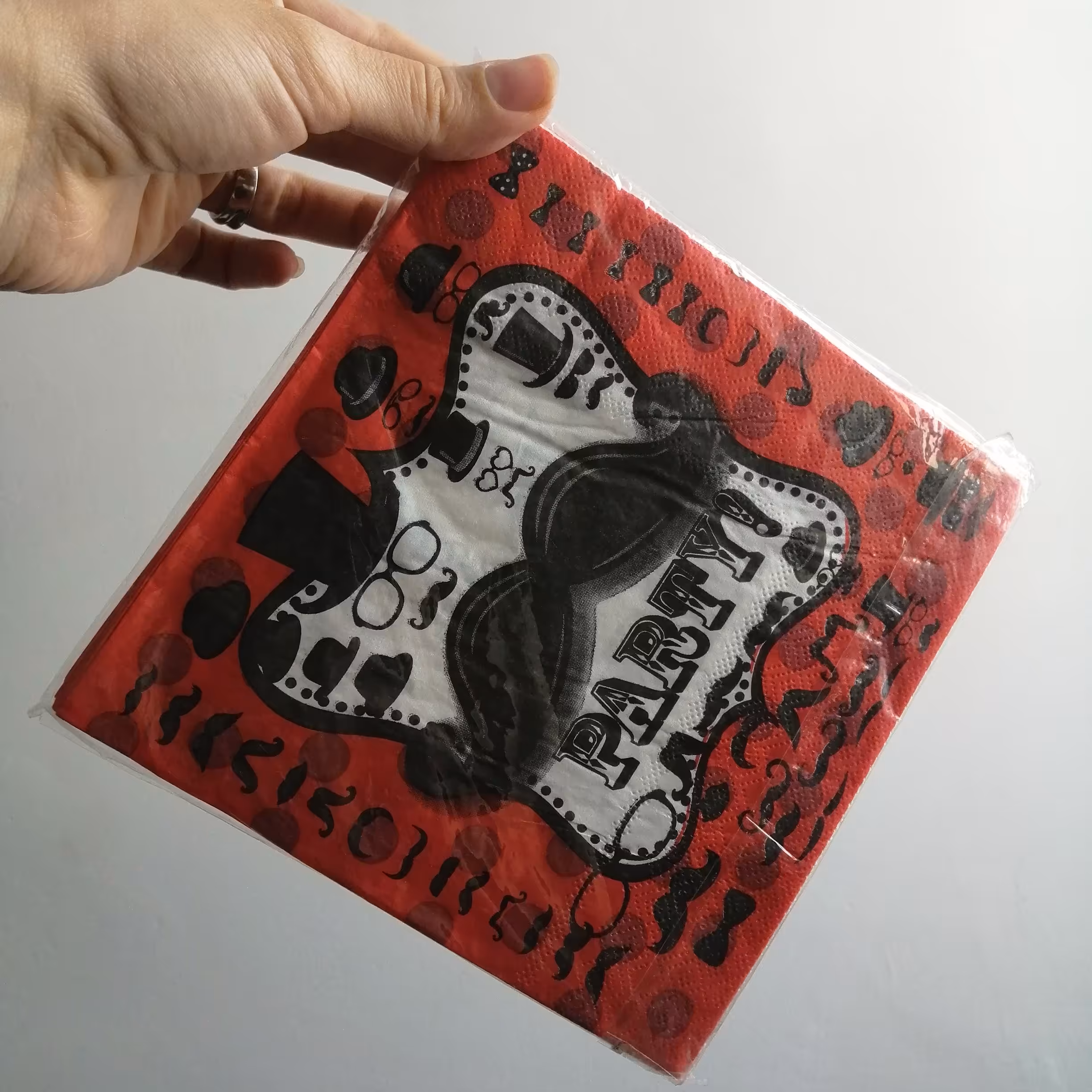 دستمال کاغذی تم تولد طرح سیبیل 20 عددی