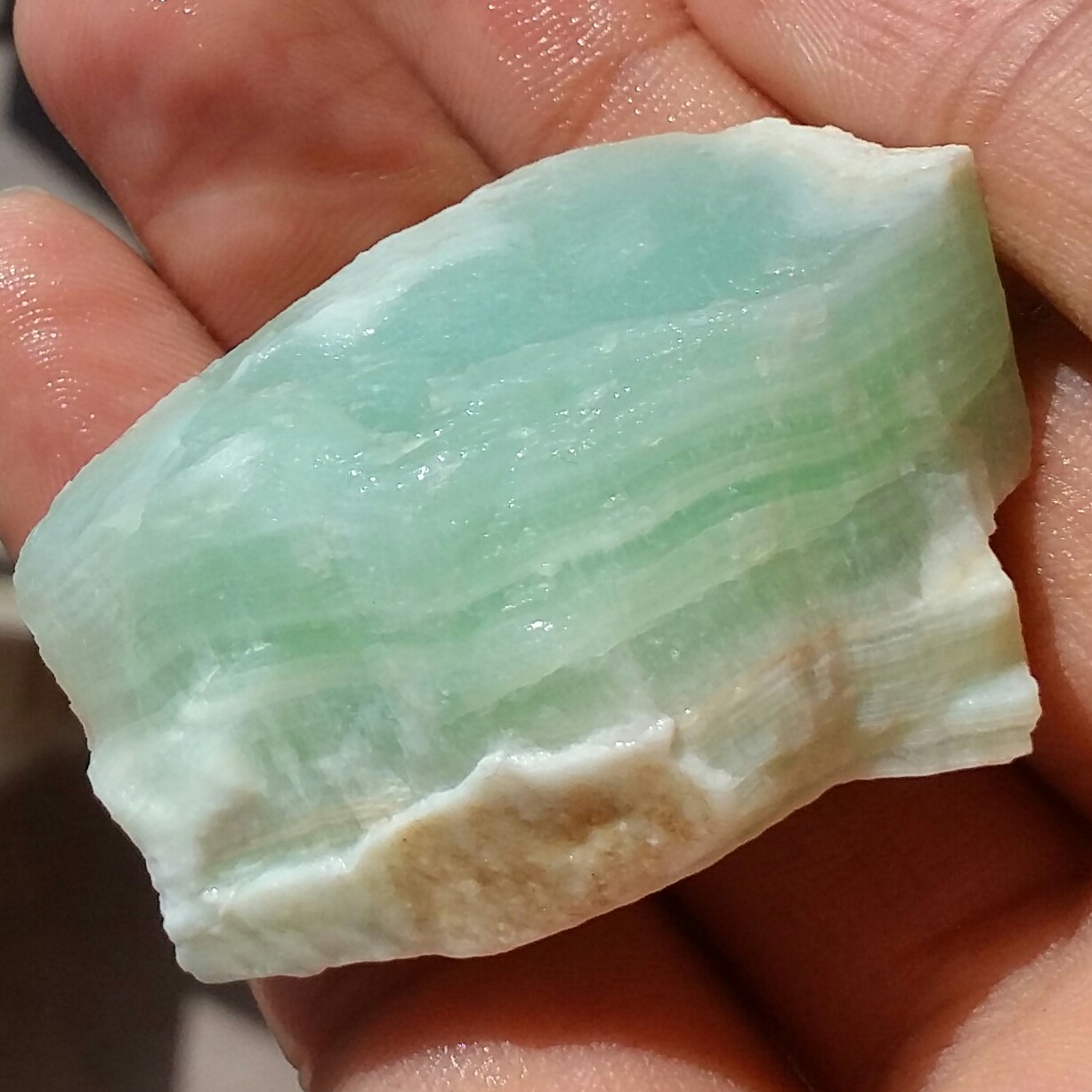 سنگ راف وارداتی آراگونیت سبز کمیاب  100 در 100 طبیعی  شاهکار خلقت خاص
با قابلیت ساخت نگین خاص و دیدنی
کد10585