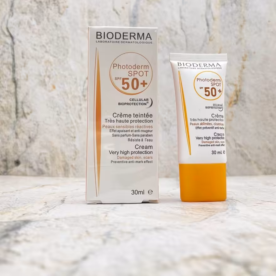 ضدآفتاب بی  رنگ بیودرما spf50 مناسب انواع پوست ضدآب ضدلک،ضدجوش