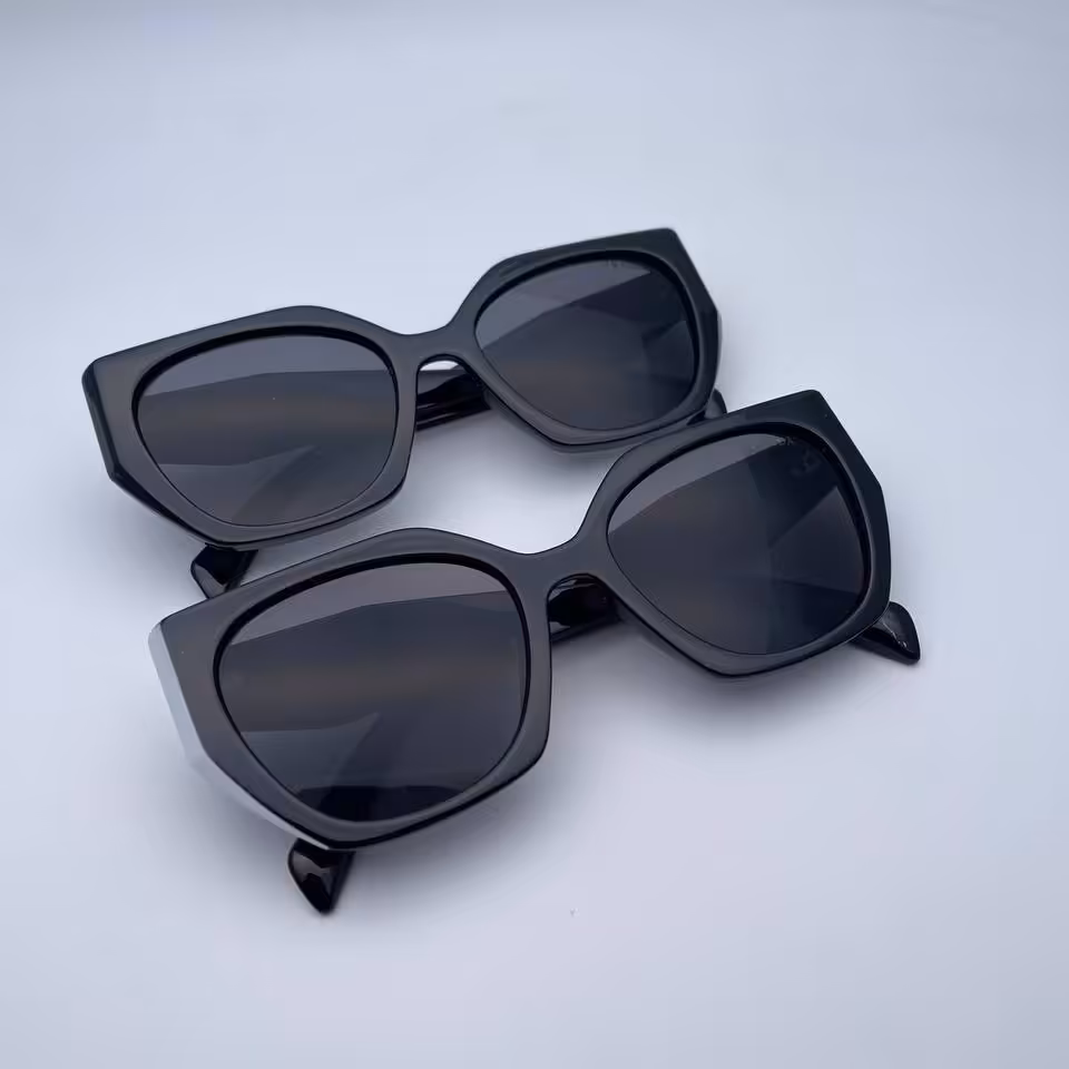 عینک پرادا کد1