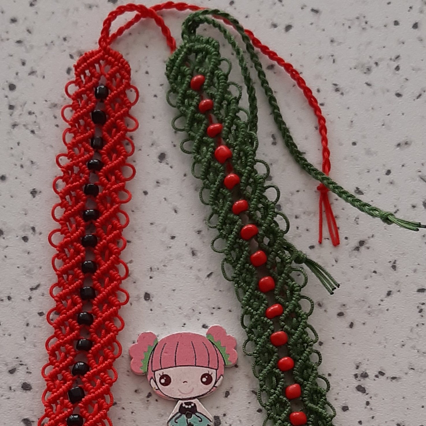 دستبند مکرومه