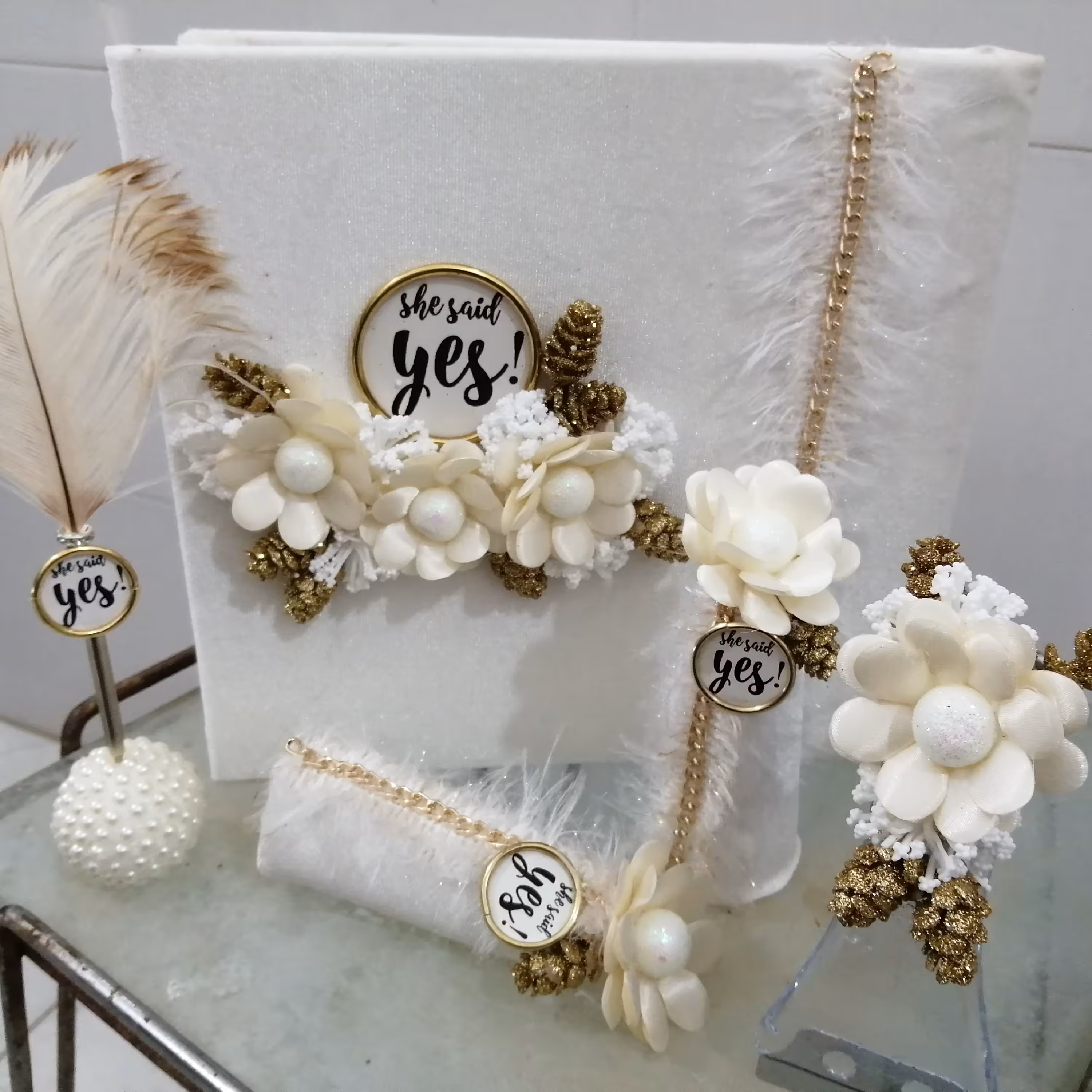 ست قند بله برون 9 تیکه خاص و جذاب با روکش مخمل و گل های متفاوت 