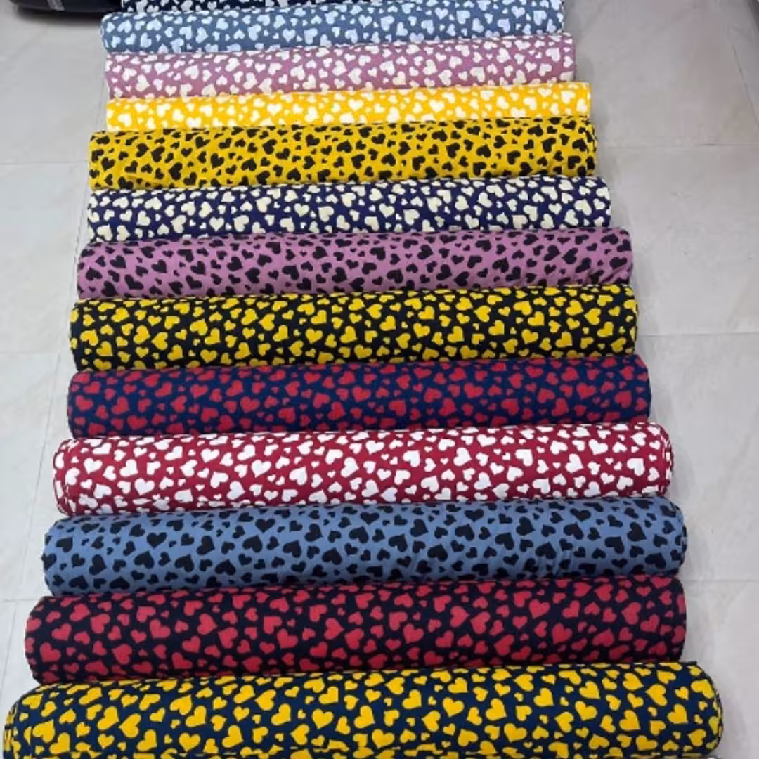 پارچه نخی طرح قلب 15رنگ متفاوت 