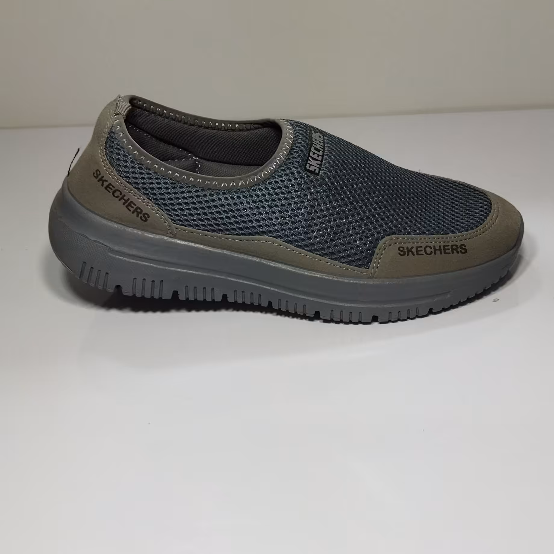 کفش راحتی اسکیچرز  جاوید