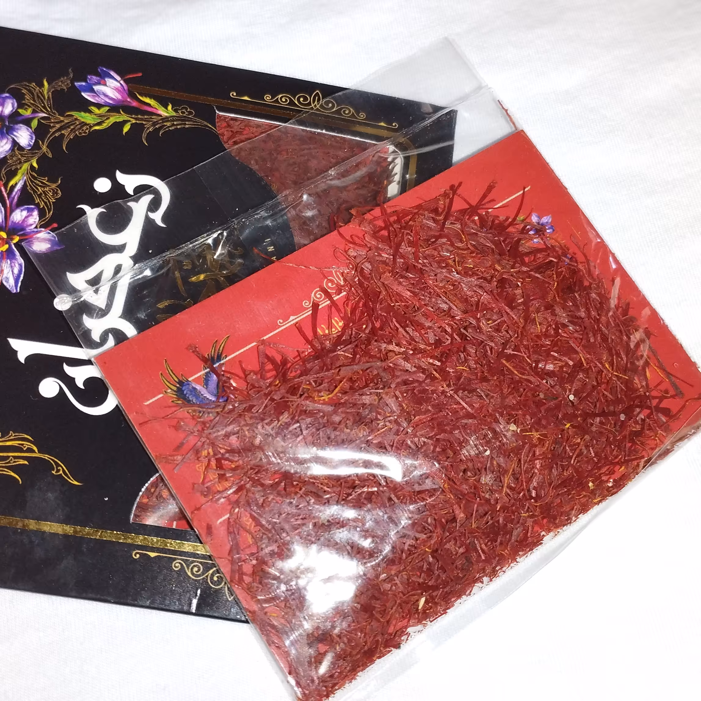 زعفران نگین قاینات