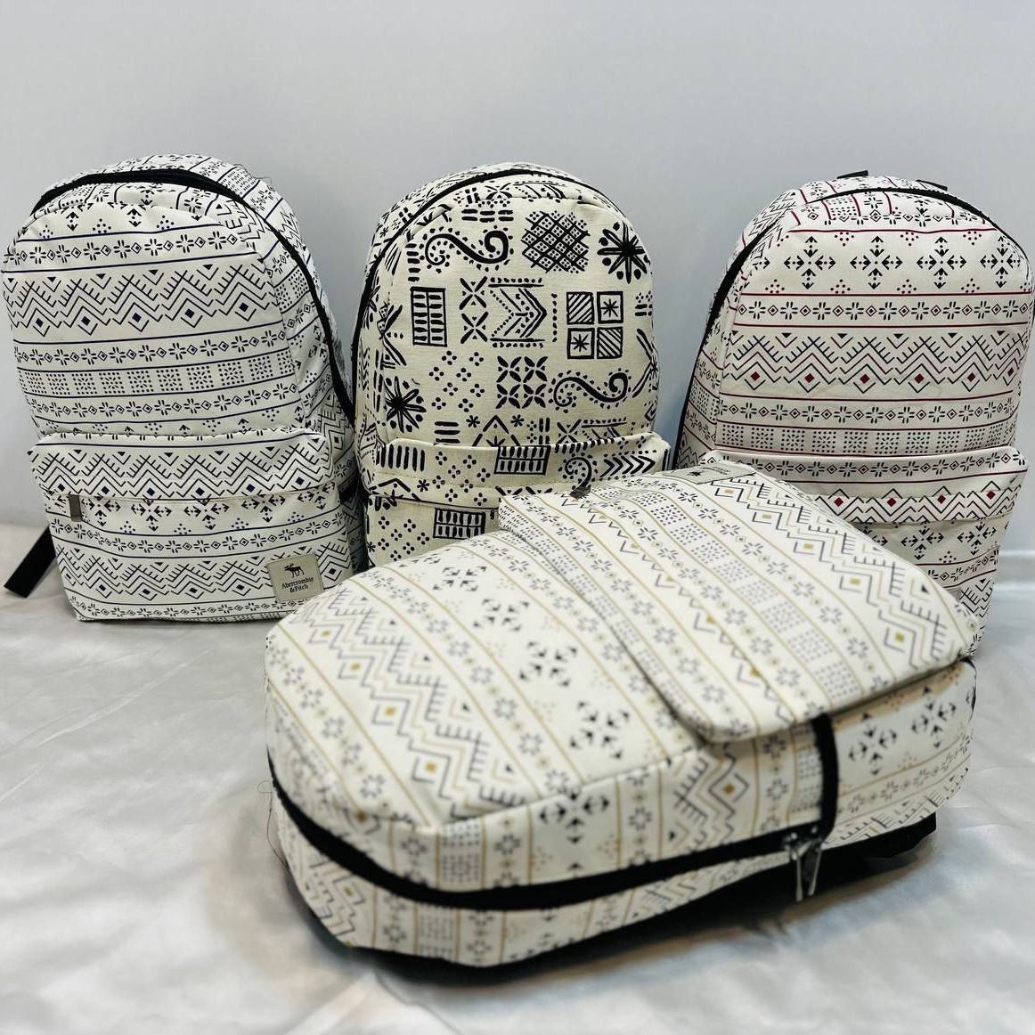 کوله جدید کد 2819
کوله فانتزی طرح دار
سایز3725