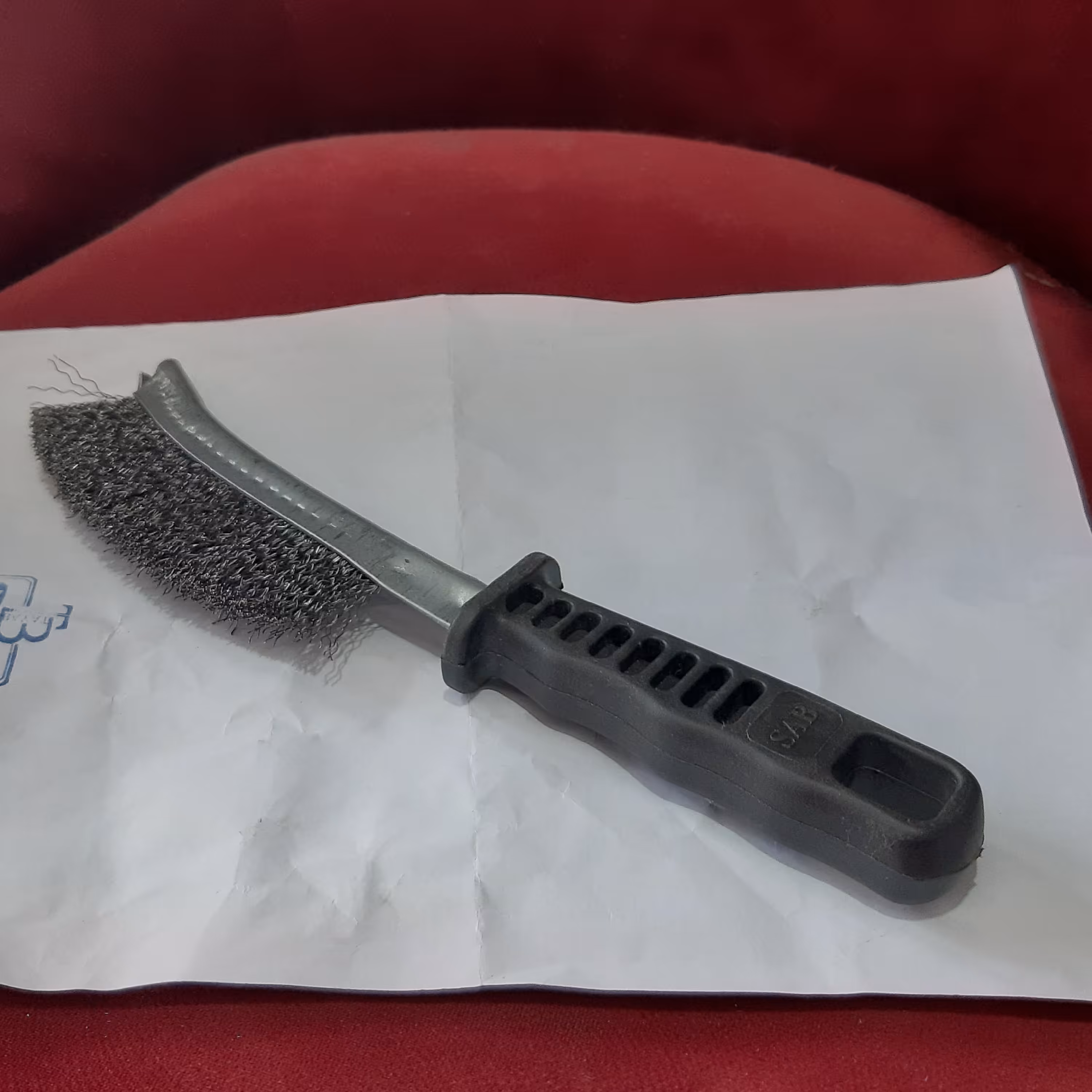 فرچه سیمی افشان